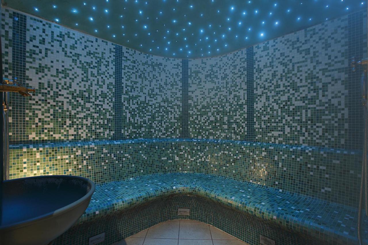 Emma Hotel 3*